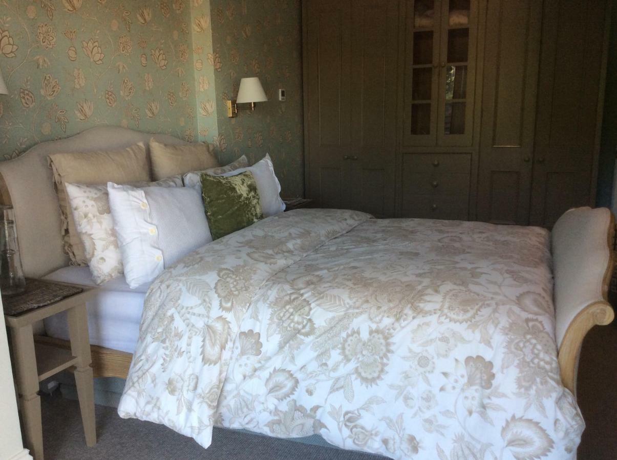 Compass Rose Bed and Breakfast Dartmouth Buitenkant foto