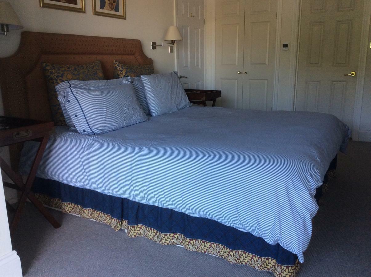 Compass Rose Bed and Breakfast Dartmouth Buitenkant foto